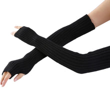 Load image into Gallery viewer, Fingerless Knit Gloves Black
