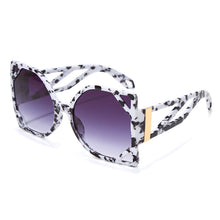 Load image into Gallery viewer, Milk Pattern Double Gray C at Eye Sunglasses

