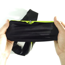 Load image into Gallery viewer, Closeup of Inner Lining Multifunction Waist Pack
