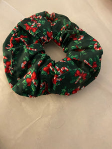 Christmas Candy Cane Scrunchies
