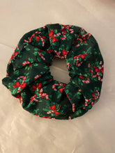 Load image into Gallery viewer, Christmas Candy Cane Scrunchies
