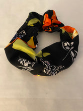 Load image into Gallery viewer, Floral Turban Style Headband **MADE IN THE USA**
